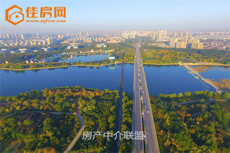 山水人家2室2厅1卫84m2简单装修